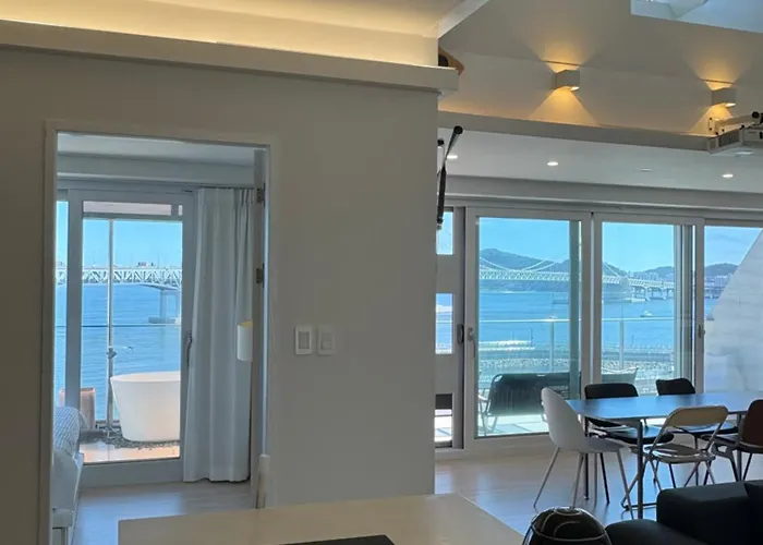 Gwangan Bridge Full View Terrace Penthouse Apartamento Ciudad Metropolitana de Busan